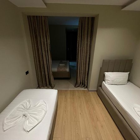 New W Hotel Tiranë Luaran gambar