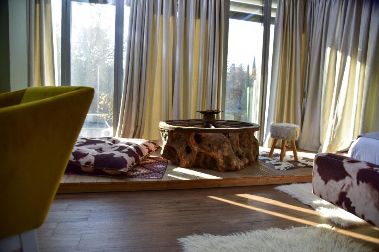 New W Hotel Tiranë Luaran gambar