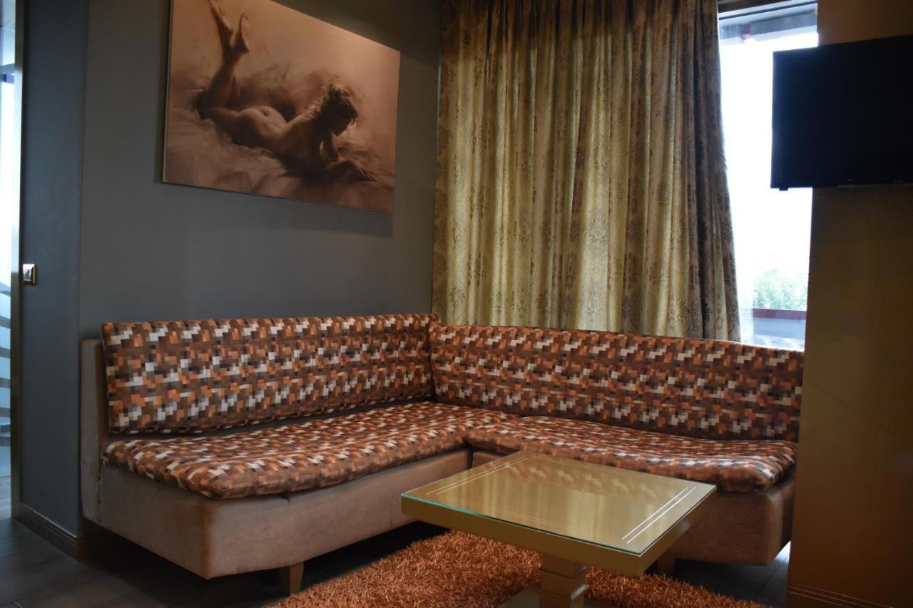 New W Hotel Tiranë Luaran gambar