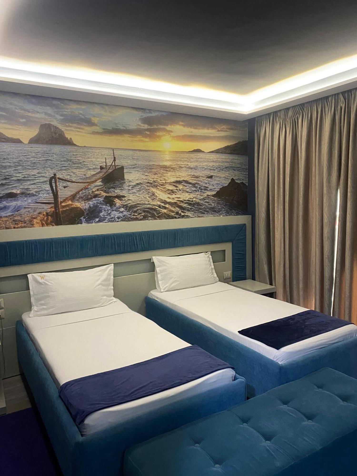 New W Hotel Tiranë Luaran gambar